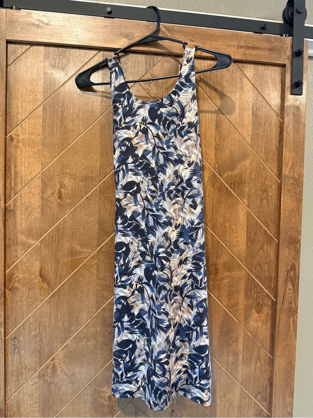 Kyodan Navy and Cream Leaf-Print Maxi Dress